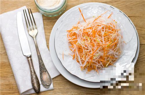 寿司萝卜条的腌制方法是什么？