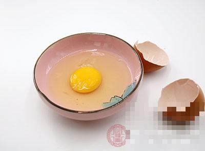 鸡蛋不能和什么一起吃 吃它不可以喝茶