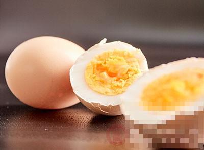 鸡蛋的功效 这几种食物不能与鸡蛋同吃