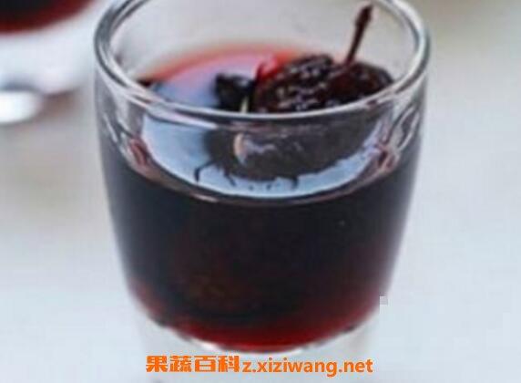 桑葚泡红酒有什么功效