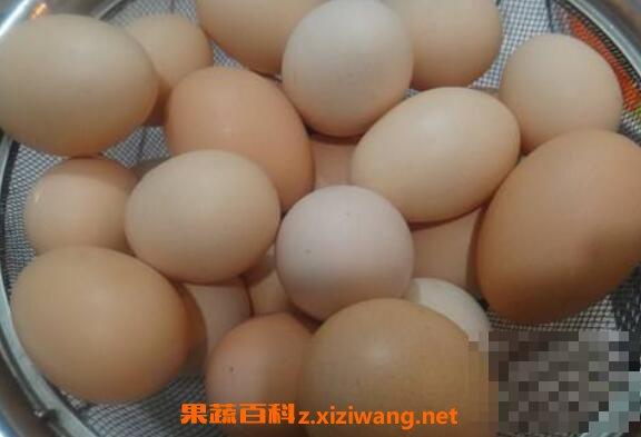 煮鸡蛋怎么好剥皮 熟鸡蛋快速剥皮的方法技巧