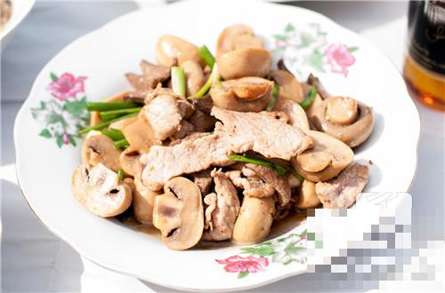 鲜蘑菇炒肉的做法是什么？