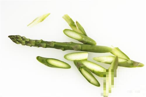 芦笋被称为“蔬菜之王”，常吃对身体有7大好处