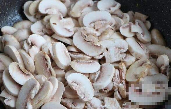 双孢菇怎么做好吃 双孢菇的做法教程