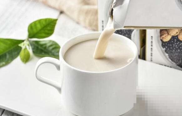 生牛乳和脱脂乳粉区别 吃生牛乳的好处