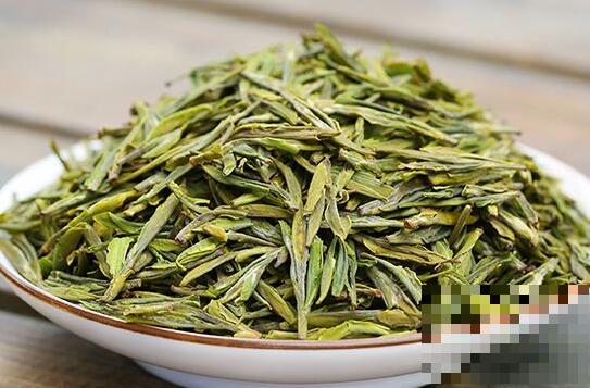 用绿茶补水有什么功效 喝绿茶的好处