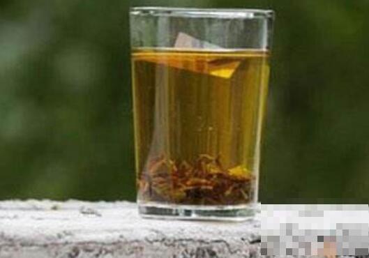 黄芩茶泡水喝有什么功效与作用