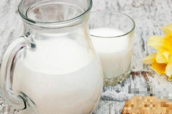 过期的牛奶有什么用 过期牛奶的作用有哪些