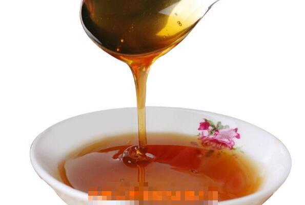黑蜂蜜与普通蜂蜜区别 黑蜂蜜的功效