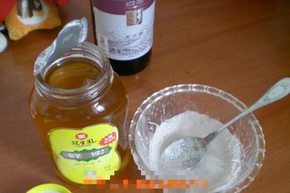 珍珠粉蜂蜜面膜怎么做 珍珠粉蜂蜜面膜的做法教程