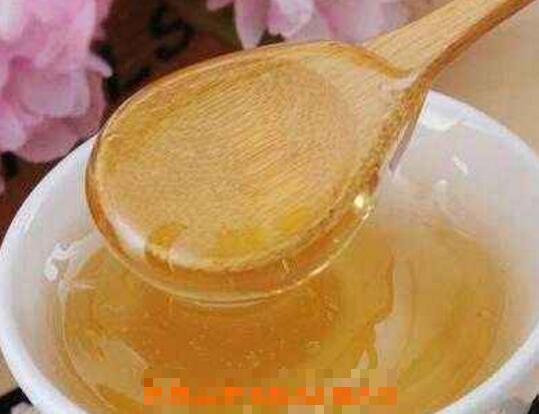 蜂蜜洗脸到底好不好 蜂蜜洗脸的好处和坏处