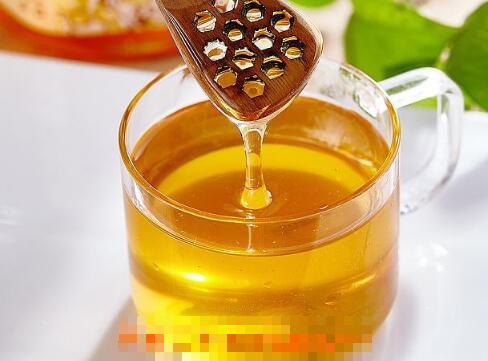真蜂蜜和假蜂蜜的区别 怎样区分真假蜂蜜